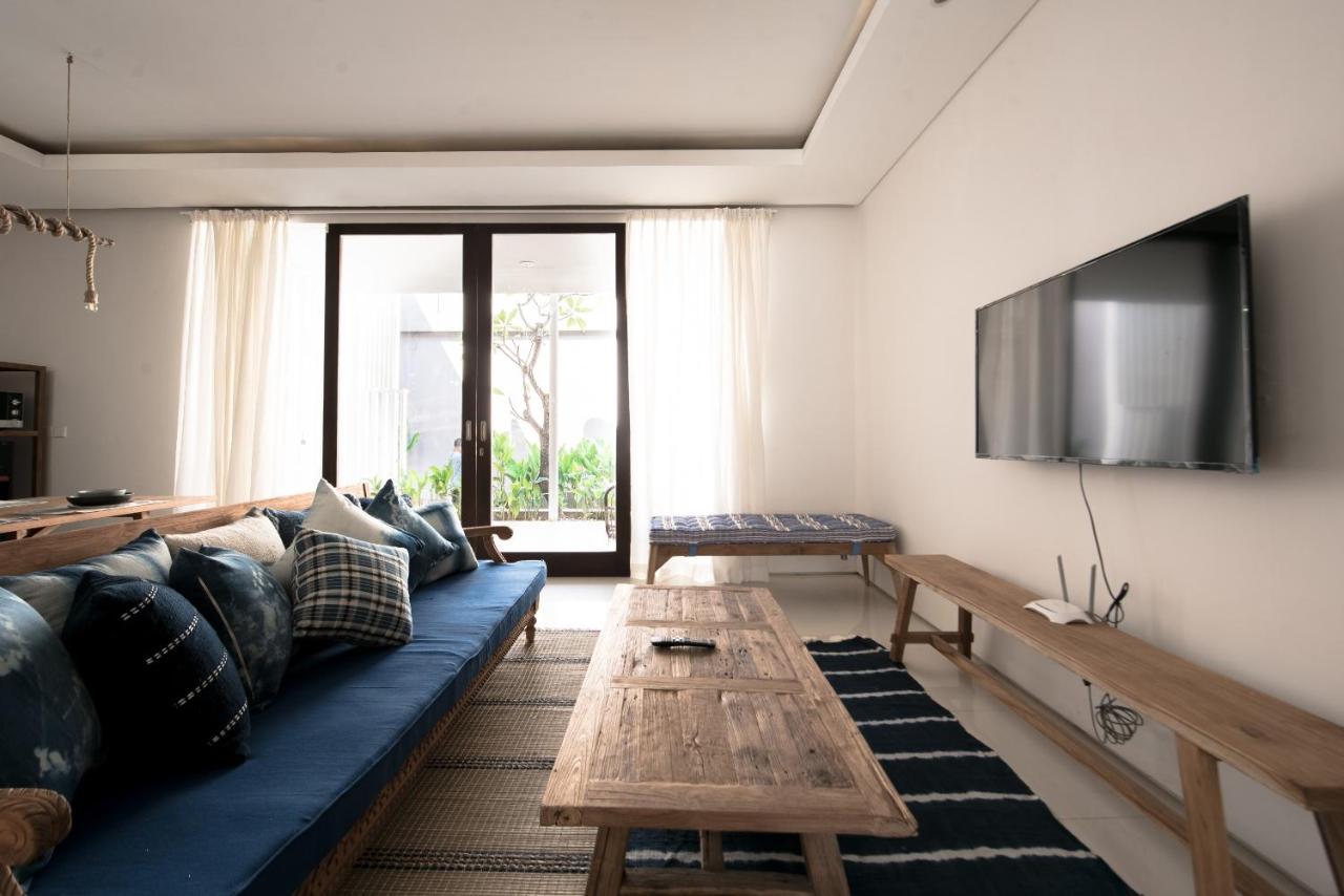 Pelangi 148 Beach Suites Семиньяк Экстерьер фото