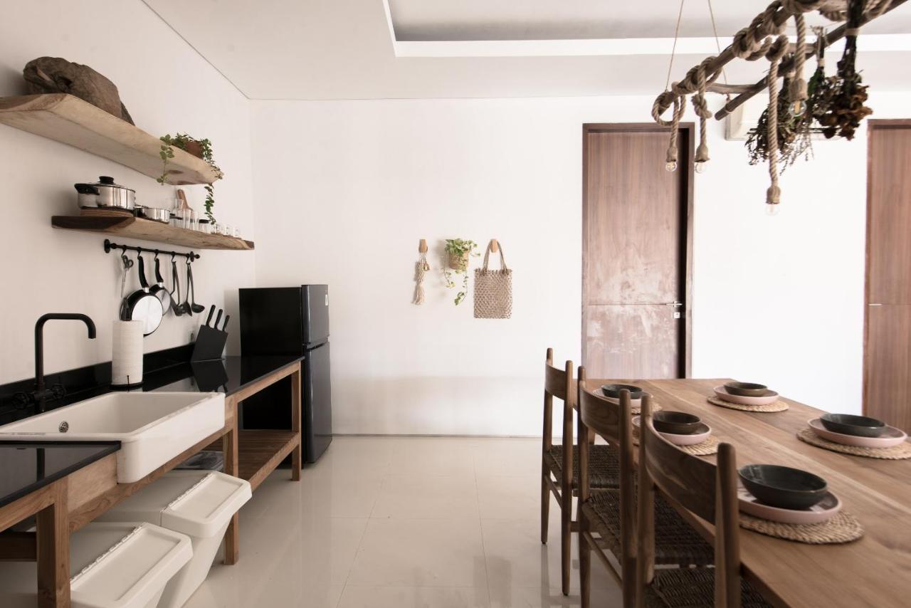 Pelangi 148 Beach Suites Семиньяк Экстерьер фото