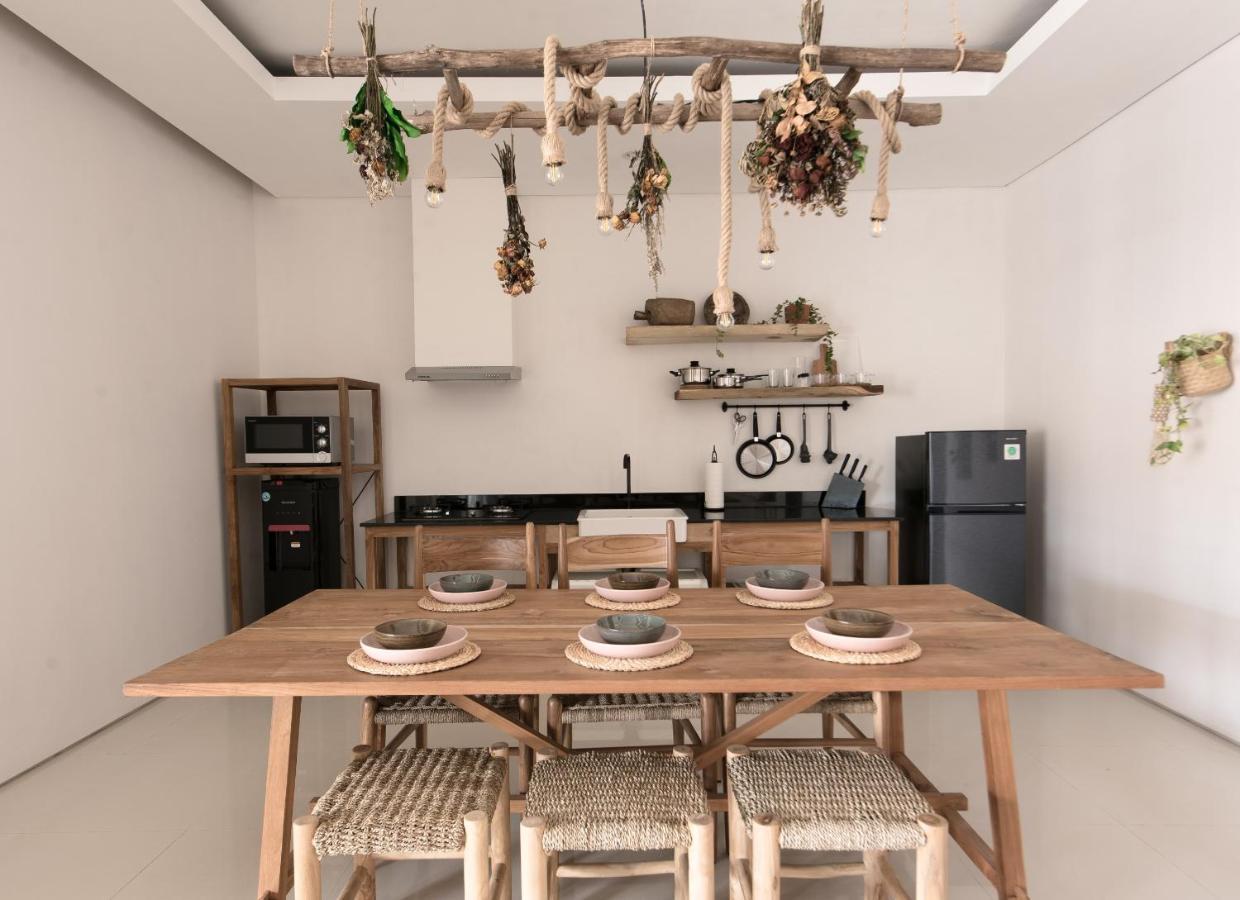 Pelangi 148 Beach Suites Семиньяк Экстерьер фото