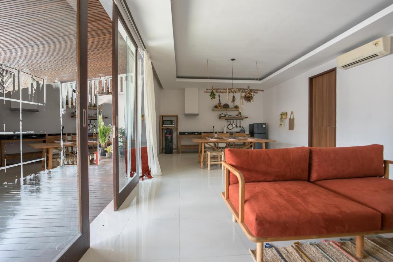 Pelangi 148 Beach Suites Семиньяк Экстерьер фото