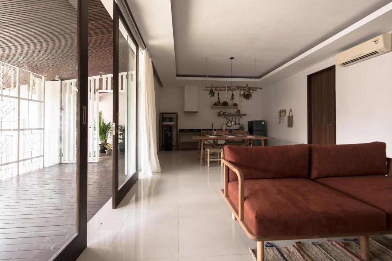 Pelangi 148 Beach Suites Семиньяк Экстерьер фото